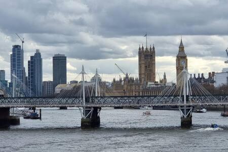 Spacious Ealing Broadway Апартаменты